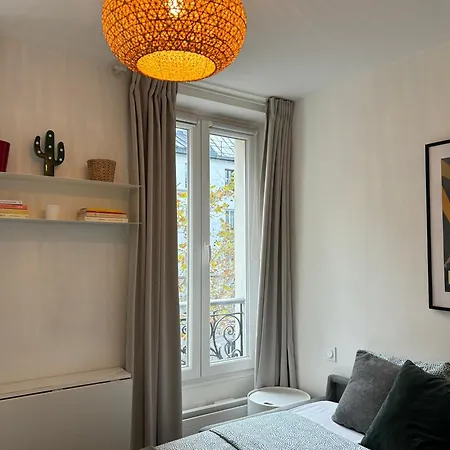 Clichy Getaway - C70 *