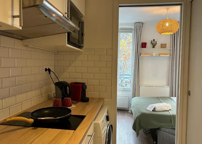 Apartment Clichy Getaway - C70
