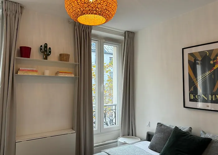 Clichy Getaway - C70 *